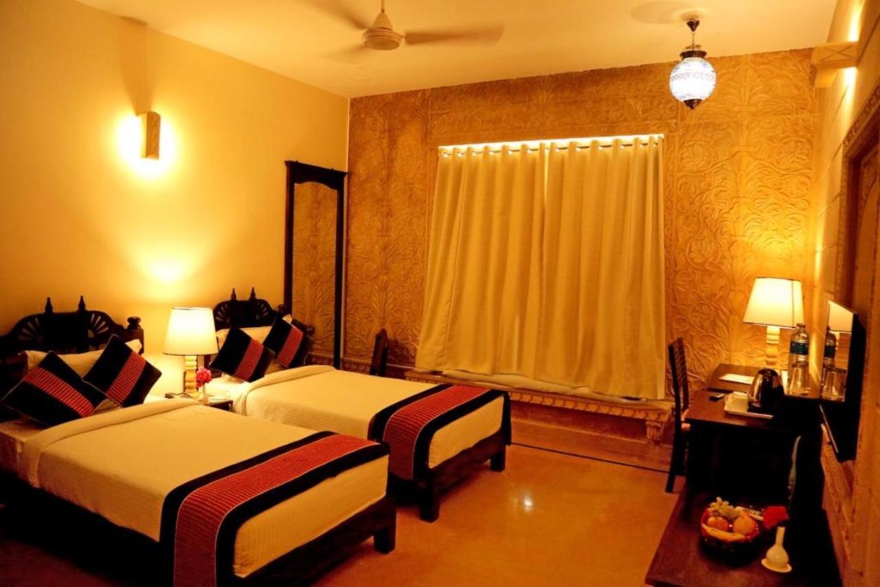 Hotel Golden Safari Jaisalmer Джайсалмер Екстер'єр фото